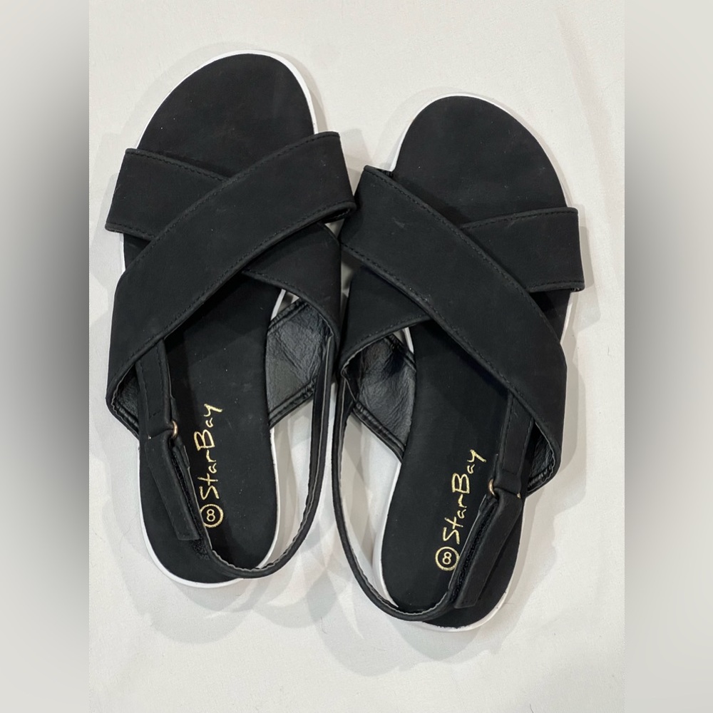 Star Bay Women’s back strap sandals size 8